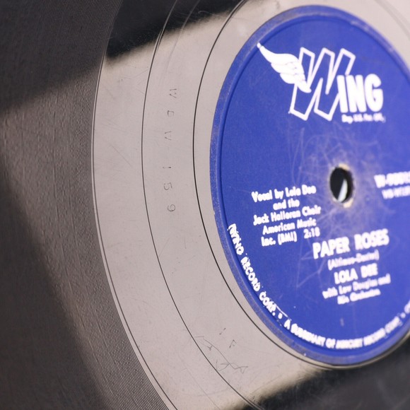 Lola Dee, Paper Roses / Only You (And You Alone) 1955  10" 78 rpm Record W-90015 - Picture 6 of 15